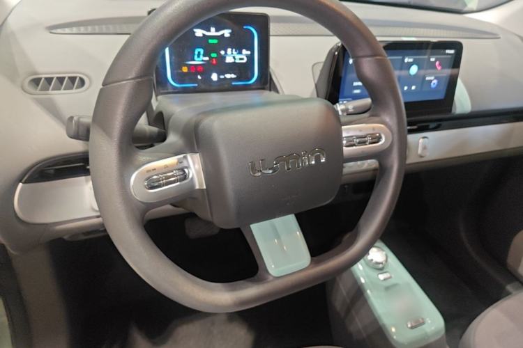 Used CHANGAN NEVO Lumin 2022 210km Sweet Edition Center Console