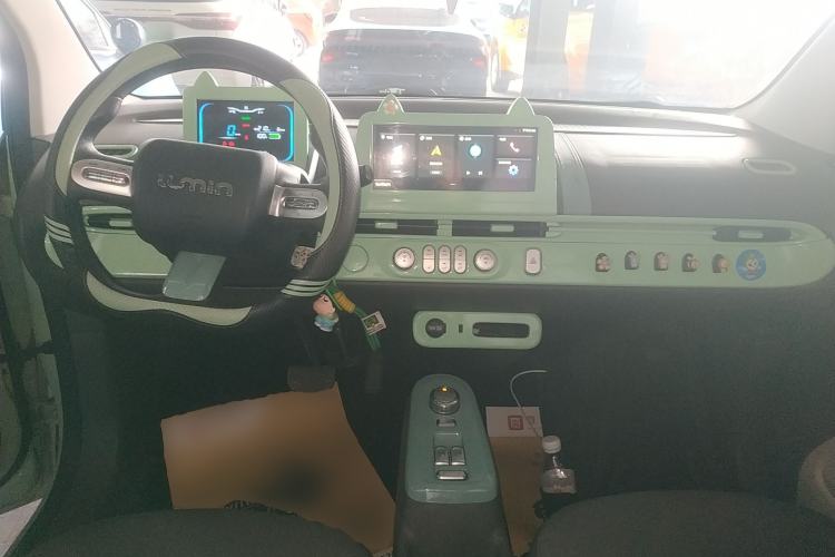 Used CHANGAN NEVO Lumin 2022 210km Sweet Edition Center Console