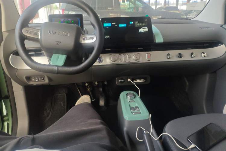 Used CHANGAN NEVO Lumin 2022 210km Sweet Edition Center Console