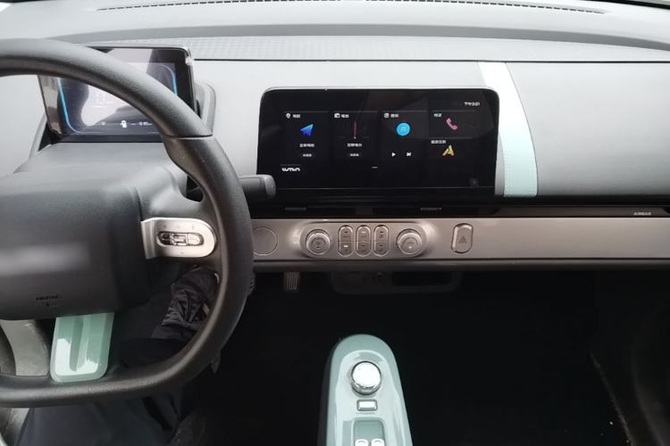 Used CHANGAN NEVO Lumin 2022 155 km – Refreshingly Sweet Edition Center Console