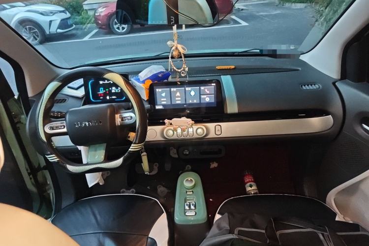 Used CHANGAN NEVO Lumin 2022 210km Sweet Edition Center Console