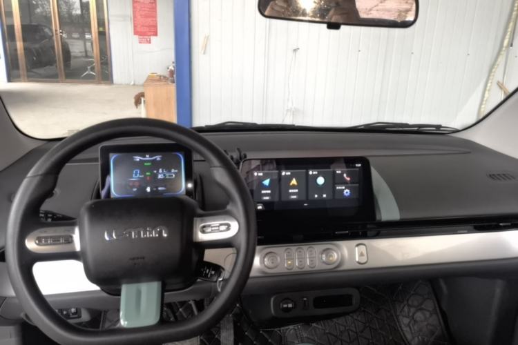 Used CHANGAN NEVO Lumin 2022 210km Sweet Edition Center Console