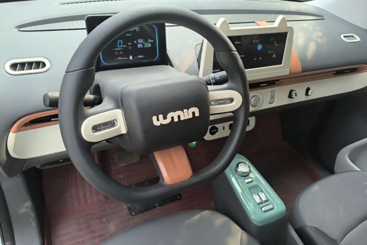 Used CHANGAN NEVO Lumin 2022 155 km – Refreshingly Sweet Edition Center Console