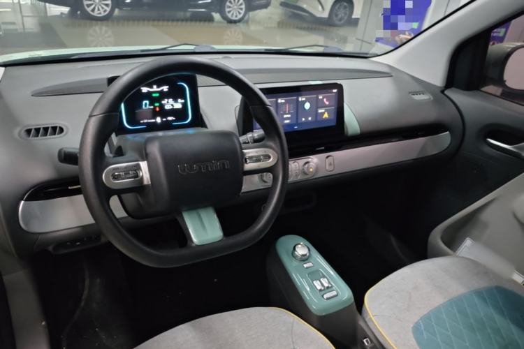 Used CHANGAN NEVO Lumin 2022 210km Sweet Edition Center Console