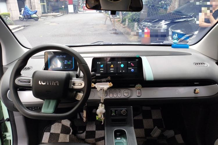 Used CHANGAN NEVO Lumin 2022 210km Sweet Edition Center Console