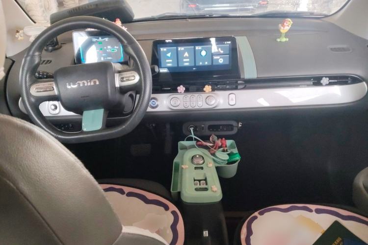 Used CHANGAN NEVO Lumin 2022 210km Sweet Edition Center Console