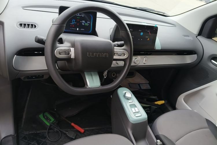 Used CHANGAN NEVO Lumin 2022 210km Sweet Edition Center Console