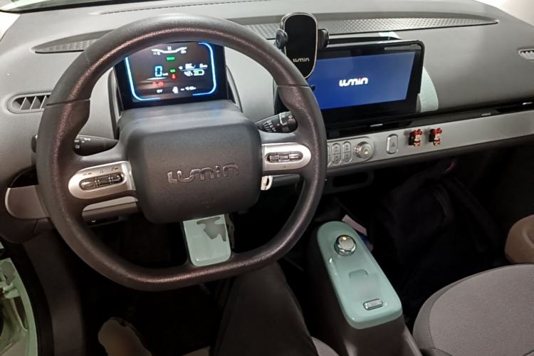 Used CHANGAN NEVO Lumin 2022 210km Sweet Edition Center Console