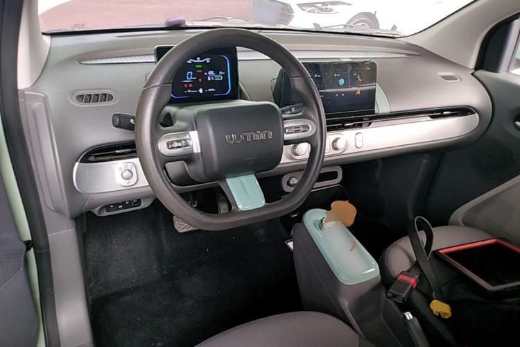 Used CHANGAN NEVO Lumin 2022 210km Sweet Edition Center Console