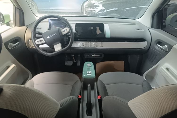 Used CHANGAN NEVO Lumin 2022 155 km – Refreshingly Sweet Edition Center Console