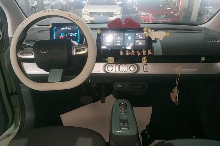 Used CHANGAN NEVO Lumin 2022 155 km – Refreshingly Sweet Edition Center Console