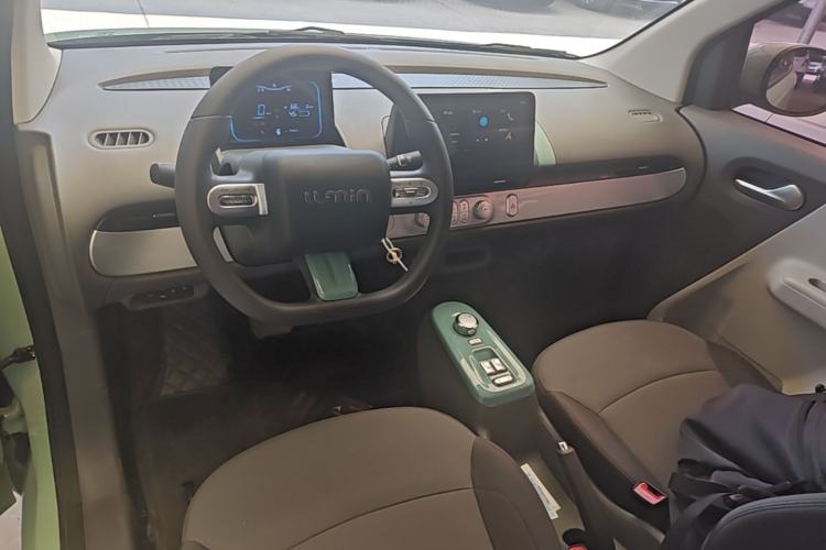 Used CHANGAN NEVO Lumin 2022 155 km – Refreshingly Sweet Edition Center Console