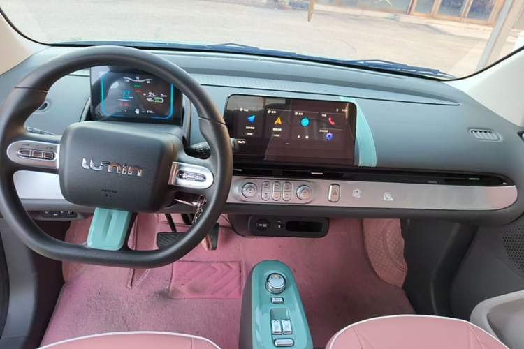 Used CHANGAN NEVO Lumin 2022 210km Sweet Edition Center Console