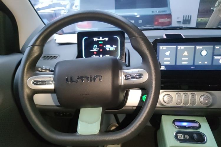 Used CHANGAN NEVO Lumin 2022 210km Sweet Edition Center Console