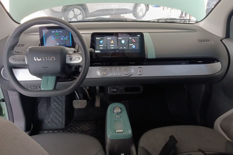 Used CHANGAN NEVO Lumin 2022 210km Sweet Edition Center Console