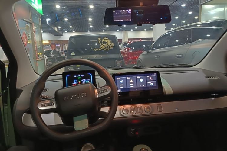 Used CHANGAN NEVO Lumin 2022 210km Sweet Edition Center Console
