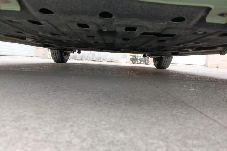 Used CHANGAN NEVO Lumin 2022 210km Sweet Edition Chassis Front