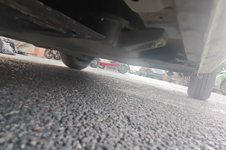 Used CHANGAN NEVO Lumin 2022 155 km – Refreshingly Sweet Edition Chassis Front Left