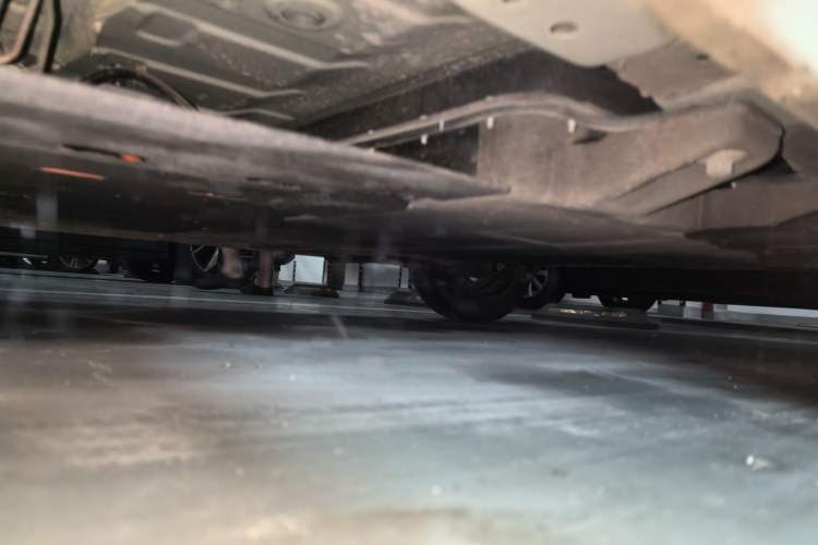 Used CHANGAN NEVO Lumin 2022 155 km – Refreshingly Sweet Edition Chassis Front Left