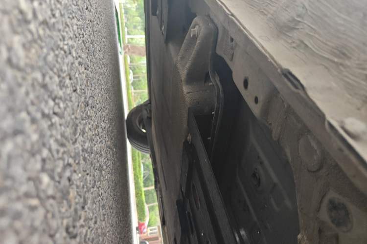 Used CHANGAN NEVO Lumin 2022 155 km – Refreshingly Sweet Edition Chassis Front Right
