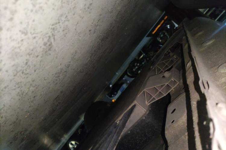 Used CHANGAN NEVO Lumin 2022 210km Sweet Edition Chassis Front Right