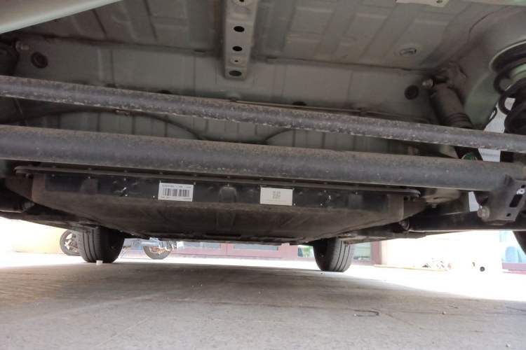 Used CHANGAN NEVO Lumin 2022 155 km – Refreshingly Sweet Edition Chassis Rear