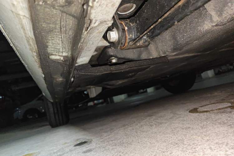 Used CHANGAN NEVO Lumin 2022 155 km – Refreshingly Sweet Edition Chassis Rear Left