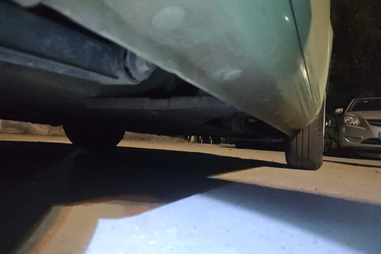 Used CHANGAN NEVO Lumin 2022 155 km – Refreshingly Sweet Edition Chassis Rear Right