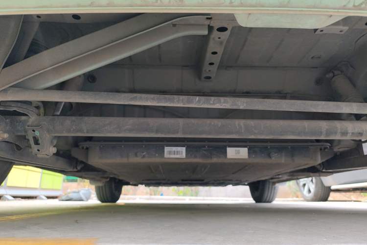 Used CHANGAN NEVO Lumin 2022 210km Sweet Edition Chassis Rear