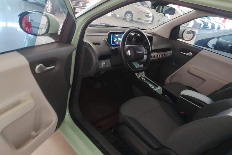 Used CHANGAN NEVO Lumin 2022 155 km – Refreshingly Sweet Edition Driver Seat