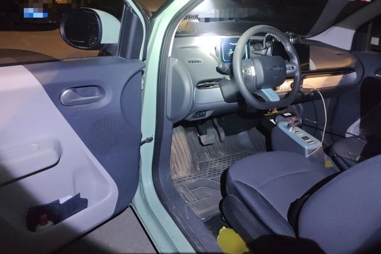 Used CHANGAN NEVO Lumin 2022 155 km – Refreshingly Sweet Edition Driver Seat