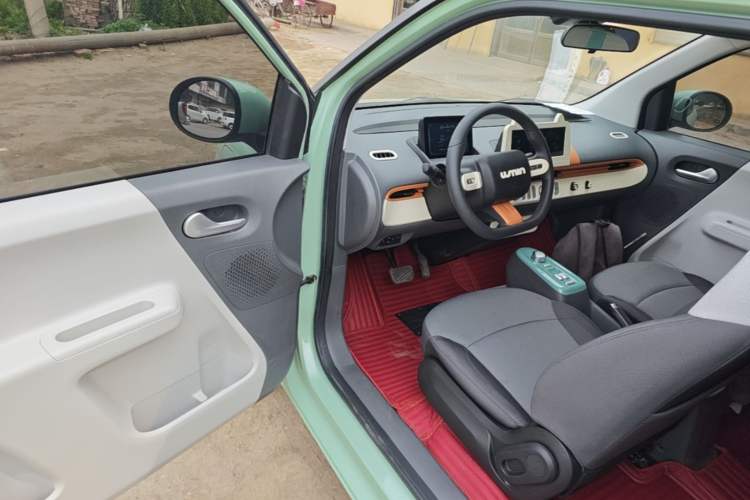 Used CHANGAN NEVO Lumin 2022 155 km – Refreshingly Sweet Edition Driver Seat