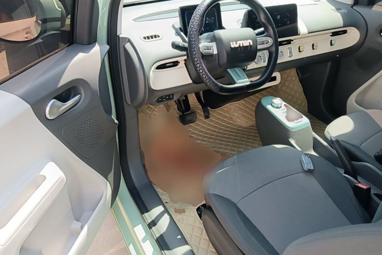 Used CHANGAN NEVO Lumin 2022 155 km – Refreshingly Sweet Edition Driver Seat