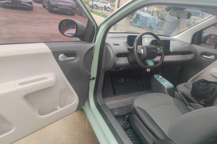 Used CHANGAN NEVO Lumin 2022 155 km – Refreshingly Sweet Edition Driver Seat