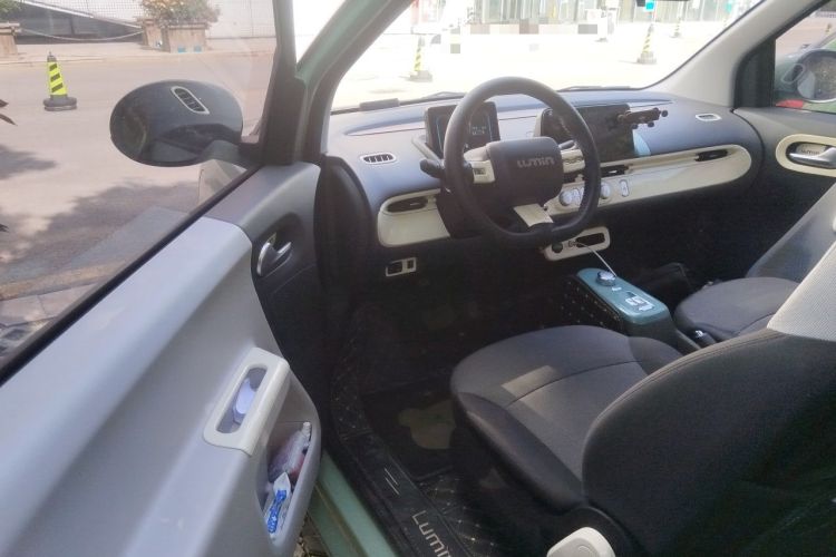 Used CHANGAN NEVO Lumin 2022 155 km – Refreshingly Sweet Edition Driver Seat