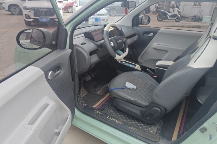 Used CHANGAN NEVO Lumin 2022 155 km – Refreshingly Sweet Edition Driver Seat