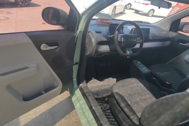 Used CHANGAN NEVO Lumin 2022 155 km – Refreshingly Sweet Edition Driver Seat