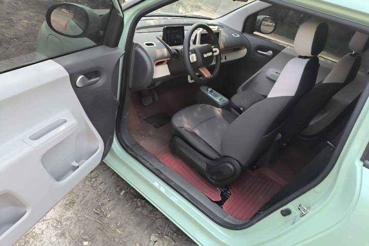 Used CHANGAN NEVO Lumin 2022 155 km – Refreshingly Sweet Edition Driver Seat