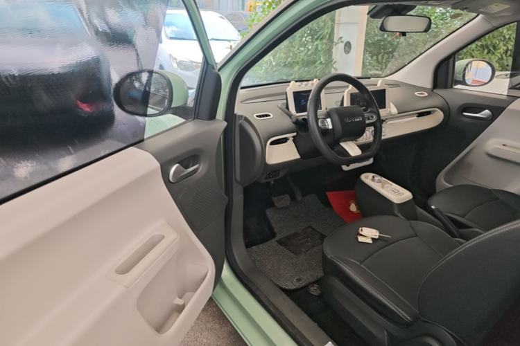 Used CHANGAN NEVO Lumin 2022 155 km – Refreshingly Sweet Edition Driver Seat