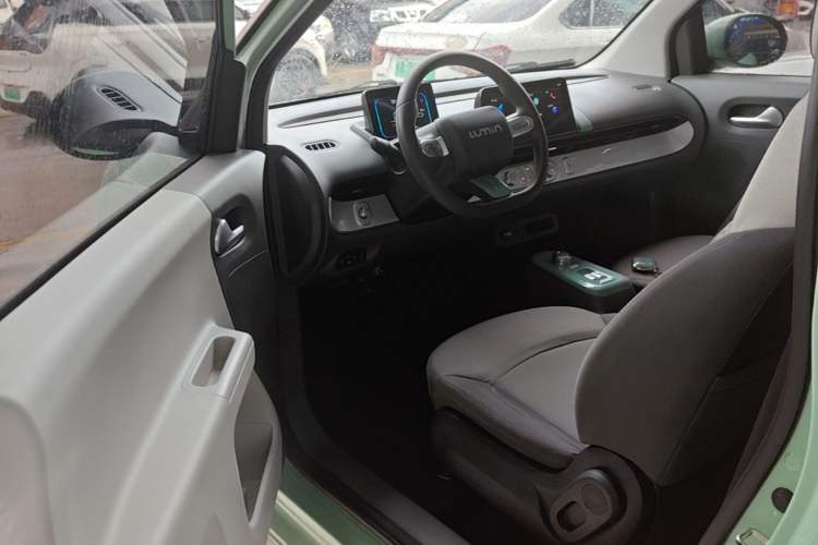 Used CHANGAN NEVO Lumin 2022 301km Honey-Sweet Version Driver Seat