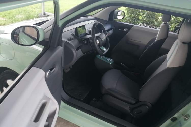 Used CHANGAN NEVO Lumin 2022 155 km – Refreshingly Sweet Edition Driver Seat