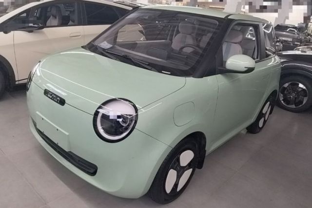 Ojetý CHANGAN NEVO Lumin 2022 210km Sweet Edition