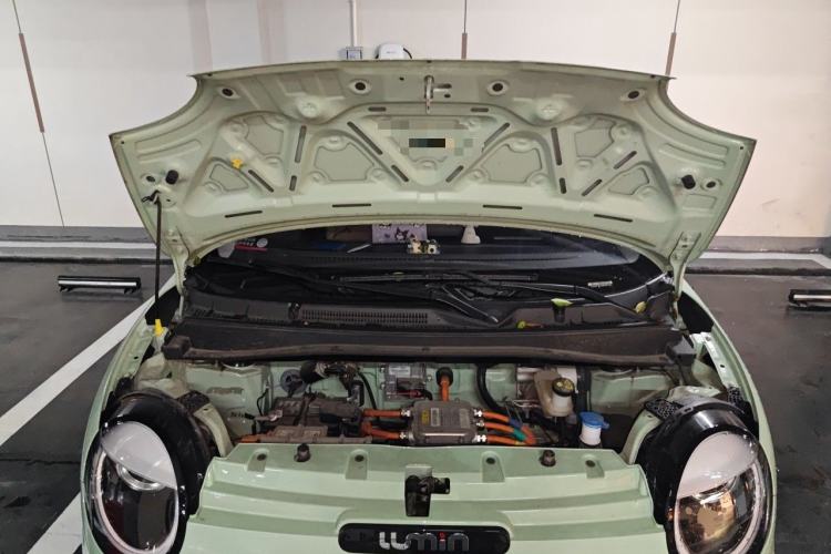 Used CHANGAN NEVO Lumin 2022 301km Honey-Sweet Version Engine Bay