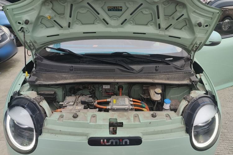 Used CHANGAN NEVO Lumin 2022 301km Honey-Sweet Version Engine Bay