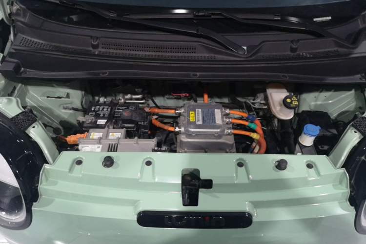 Used CHANGAN NEVO Lumin 2022 301km Honey-Sweet Version Engine Bay