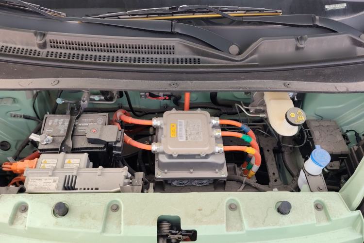 Used CHANGAN NEVO Lumin 2022 301km Honey-Sweet Version Engine Bay