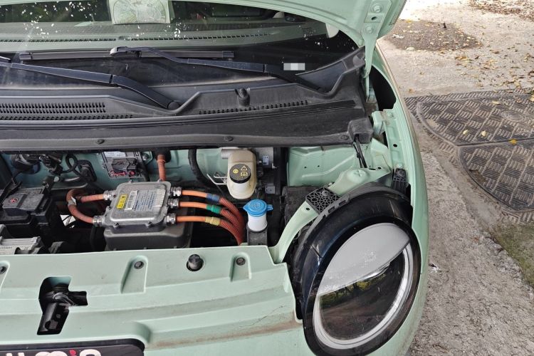 Used CHANGAN NEVO Lumin 2022 210km Sweet Edition Engine Bay Left
