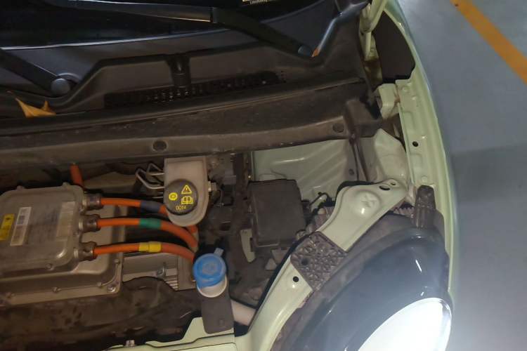 Used CHANGAN NEVO Lumin 2022 210km Sweet Edition Engine Bay Left