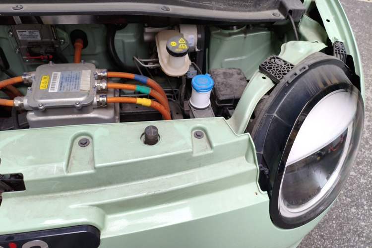 Used CHANGAN NEVO Lumin 2022 210km Sweet Edition Engine Bay Left