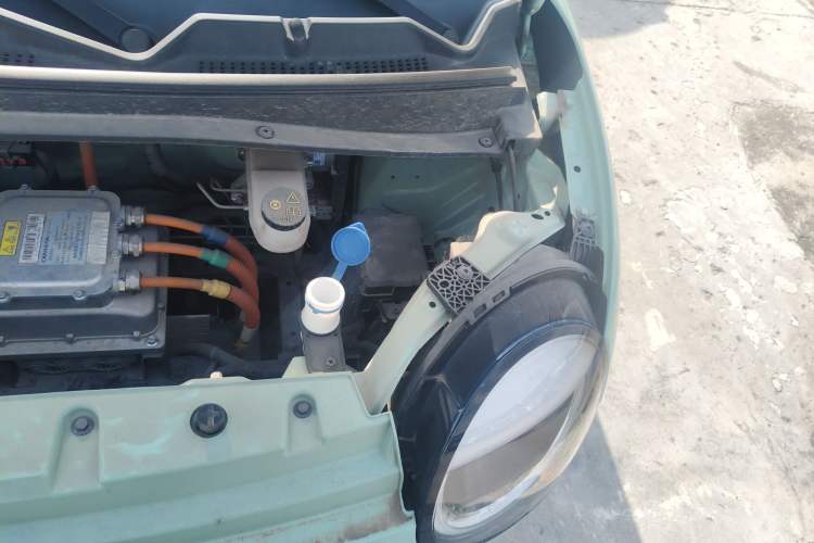 Used CHANGAN NEVO Lumin 2022 210km Sweet Edition Engine Bay Left
